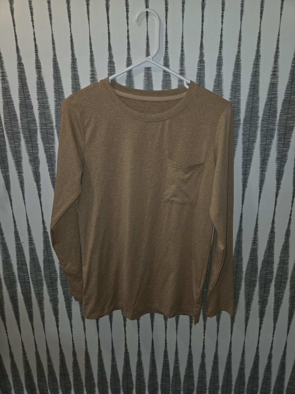 Women's Long Sleeve Pocket Tee Size Small Burnt Orange Tan Soft Casual Basic Top